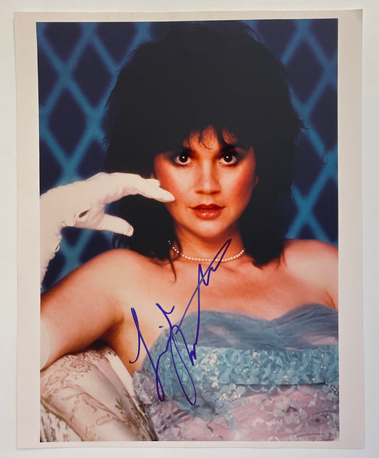 Linda Ronstadt signed photograph